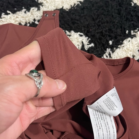 Like New Women’s Small Abercrombie & Fitch Seamless Ribbed Cutout Bodysuit Wine - Picture 11 of 12